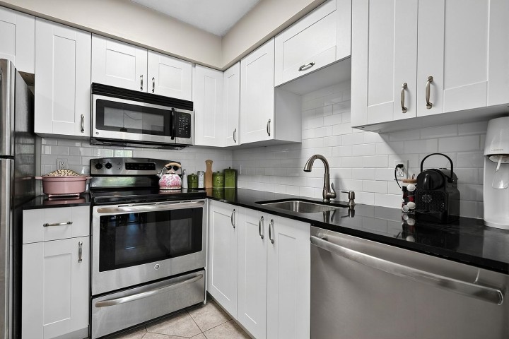 Photo 8 at 205 - 1251 W 71st Avenue, Marpole, Vancouver West