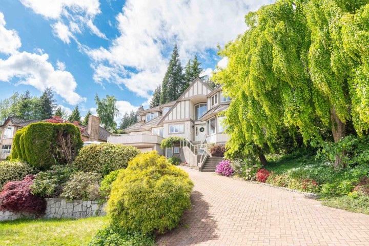 Photo 1 at 4153 Quarry Court, Braemar, North Vancouver