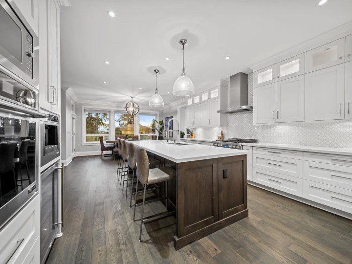 Photo 9 at 433 E Queens Road, Upper Lonsdale, North Vancouver