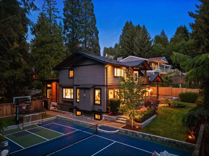 Photo 34 at 433 E Queens Road, Upper Lonsdale, North Vancouver