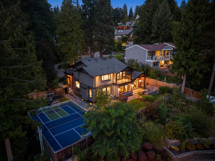 Photo 35 at 433 E Queens Road, Upper Lonsdale, North Vancouver