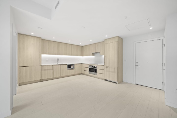 Photo 5 at 111 - 4928 Quebec Street, Main, Vancouver East