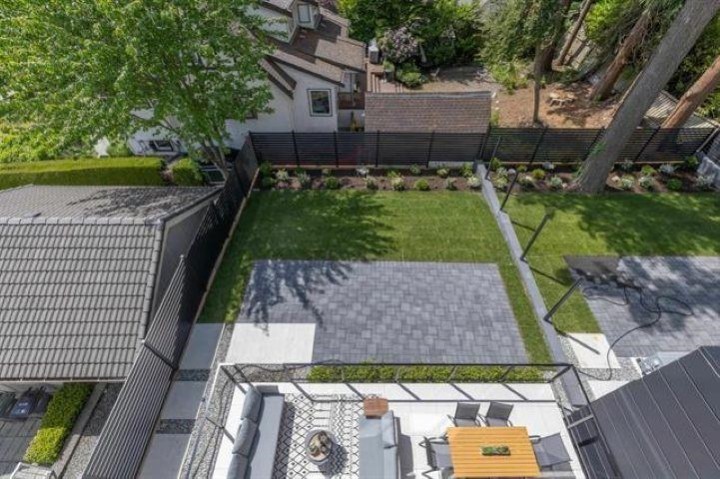 Photo 7 at 2 - 5061 Blenheim Street, Dunbar, Vancouver West