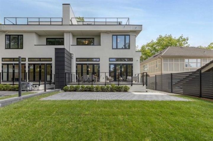 Photo 10 at 2 - 5061 Blenheim Street, Dunbar, Vancouver West