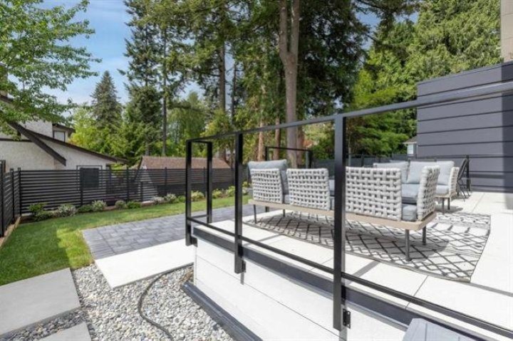 Photo 8 at 2 - 5061 Blenheim Street, Dunbar, Vancouver West