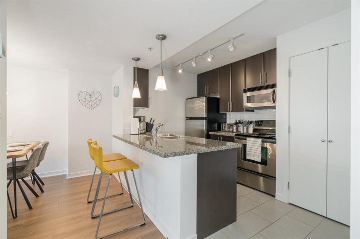 Photo 7 at 517 - 618 Abbott Street, Downtown VW, Vancouver West