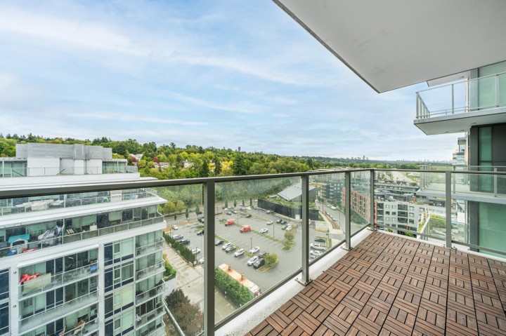 Photo 7 at 1302 - 3538 Sawmill Crescent, South Marine, Vancouver East