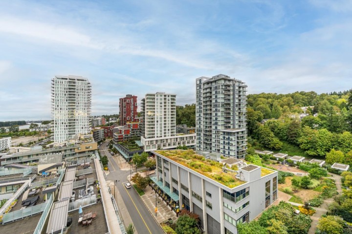 Photo 18 at 1302 - 3538 Sawmill Crescent, South Marine, Vancouver East