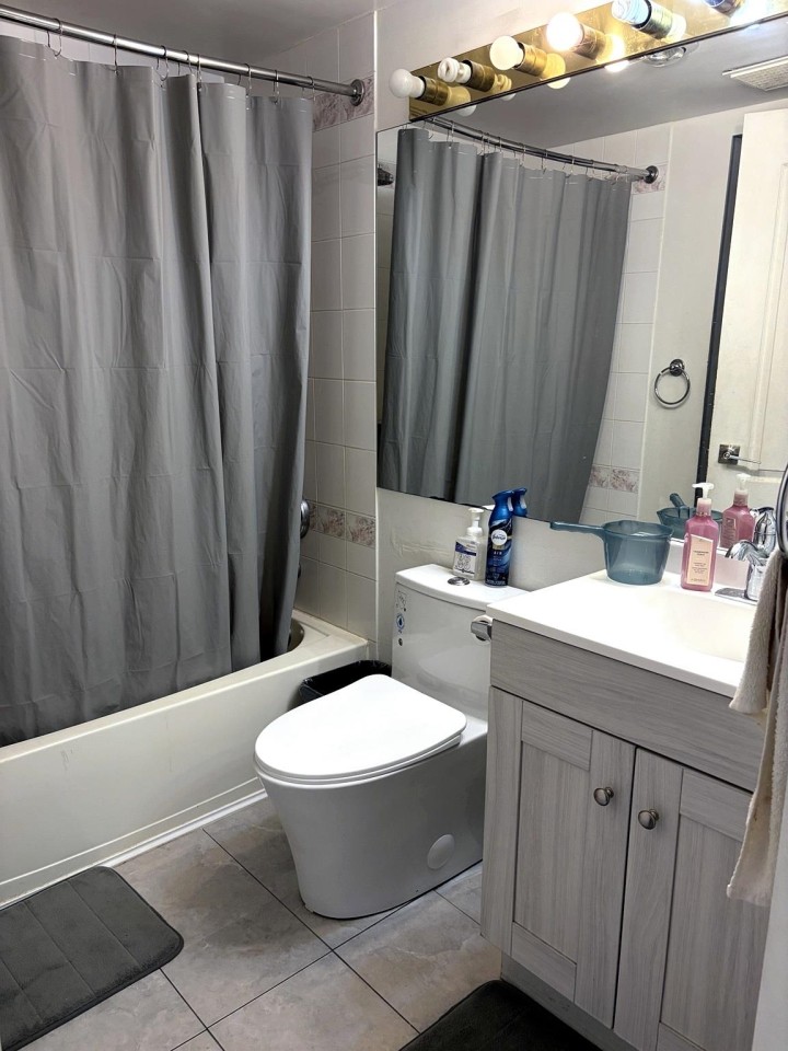 Photo 5 at 205 - 3455 Ascot Place, Collingwood VE, Vancouver East