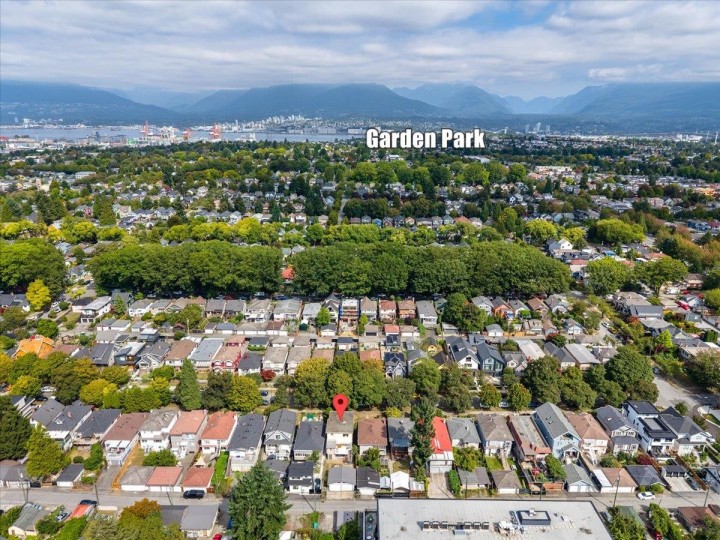 Photo 7 at 2206 E 8th Avenue, Grandview Woodland, Vancouver East