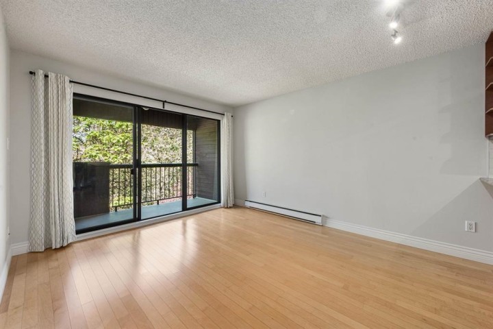 Photo 9 at 401 - 2920 Ash Street, Fairview VW, Vancouver West