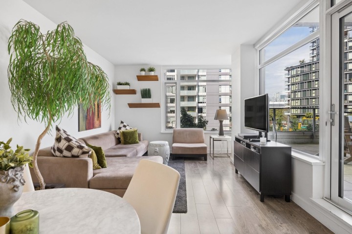 Photo 13 at 503 - 110 Switchmen Street, Mount Pleasant VE, Vancouver East