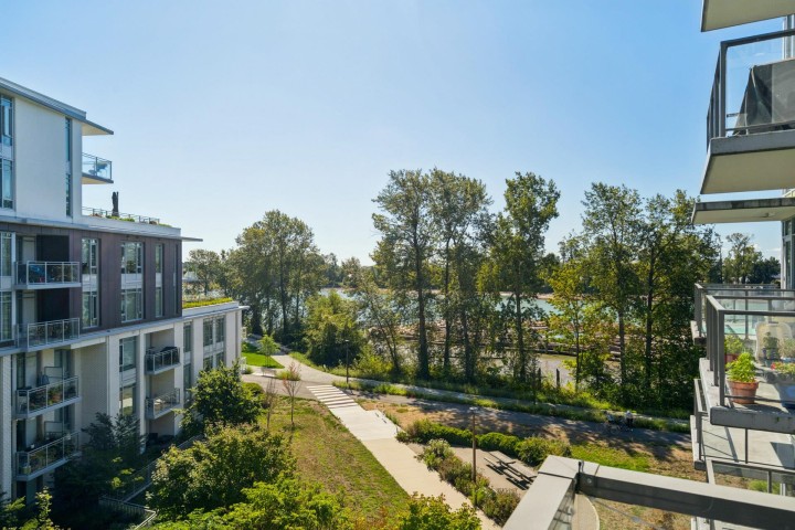 Photo 2 at 503 - 3168 Riverwalk Avenue, South Marine, Vancouver East
