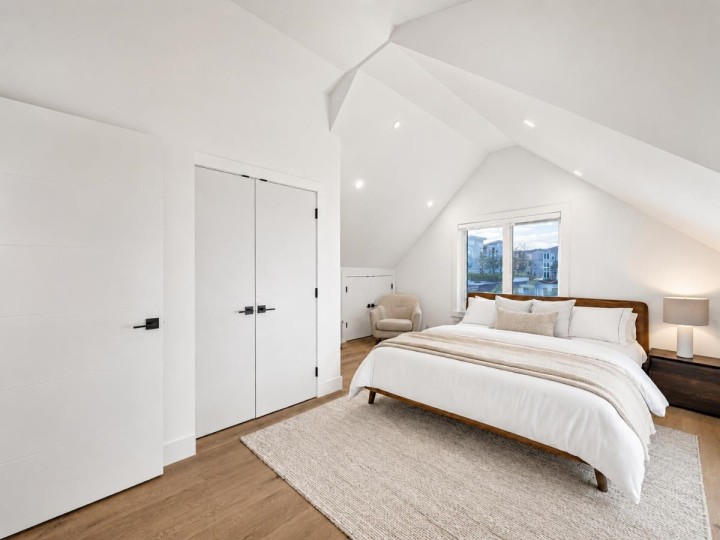 Photo 10 at 1907 E 40th Avenue, Victoria VE, Vancouver East