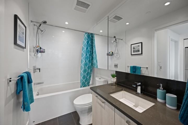 Photo 15 at 1306 - 3581 E Kent Avenue North, South Marine, Vancouver East
