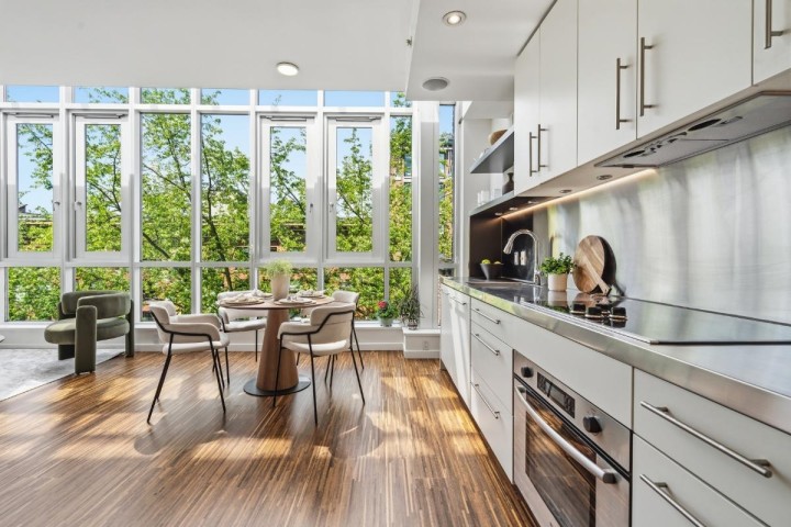 Photo 10 at 609 - 36 Water Street, Downtown VW, Vancouver West