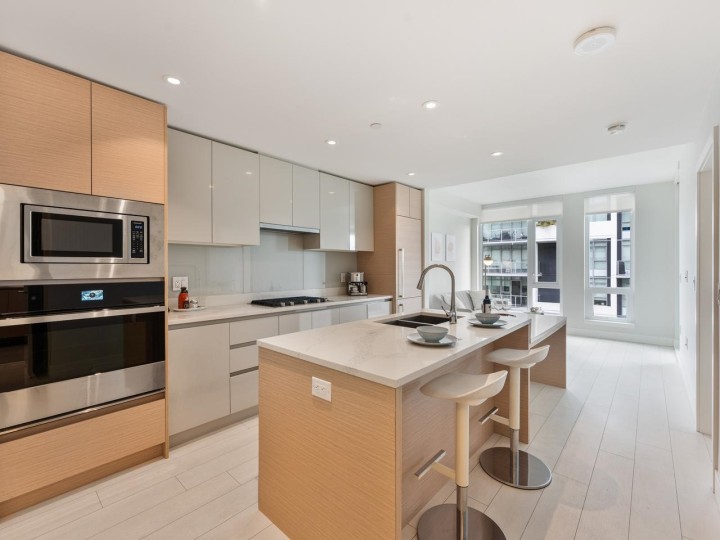 Photo 6 at 555 - 8575 Rivergrass Drive, South Marine, Vancouver East