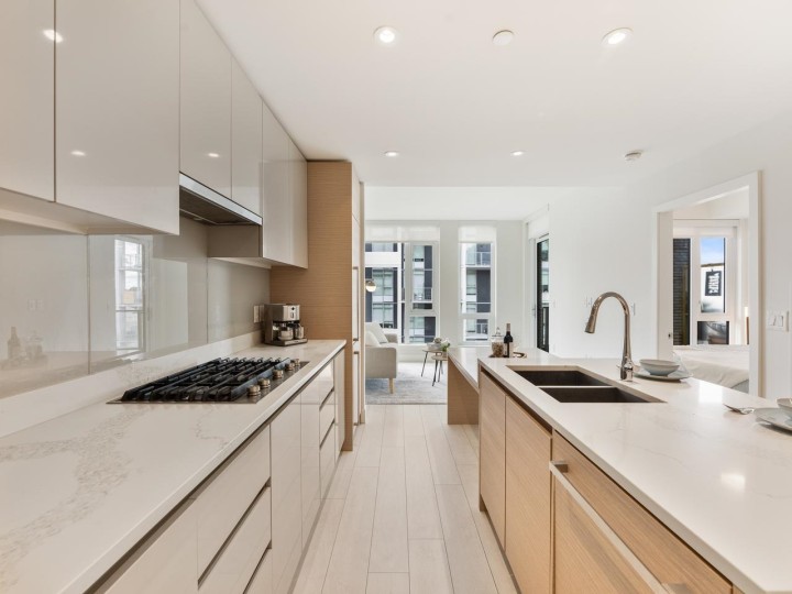 Photo 7 at 555 - 8575 Rivergrass Drive, South Marine, Vancouver East