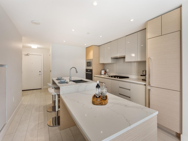 Photo 8 at 555 - 8575 Rivergrass Drive, South Marine, Vancouver East