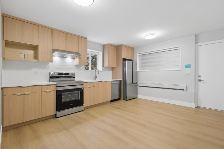 Photo 26 at 5019 Payne Street, Collingwood VE, Vancouver East