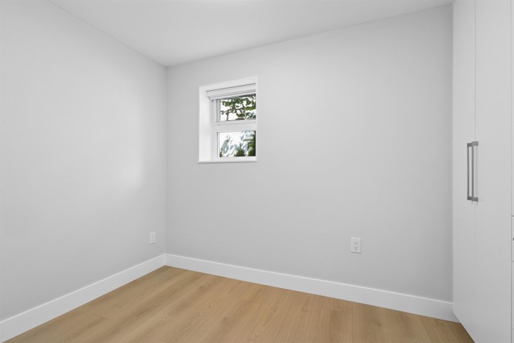 Photo 31 at 5019 Payne Street, Collingwood VE, Vancouver East