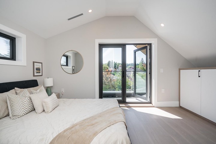 Photo 25 at 1 - 4579 W 11th Ave Avenue, Point Grey, Vancouver West