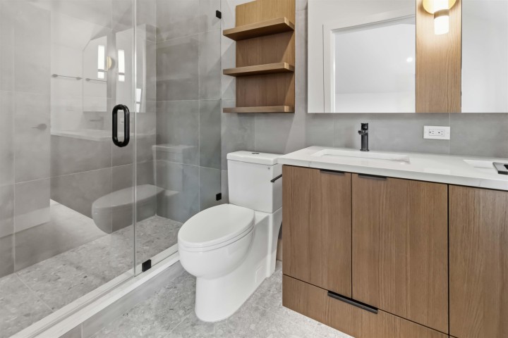 Photo 16 at 2 - 552 Kaslo Street, Renfrew VE, Vancouver East