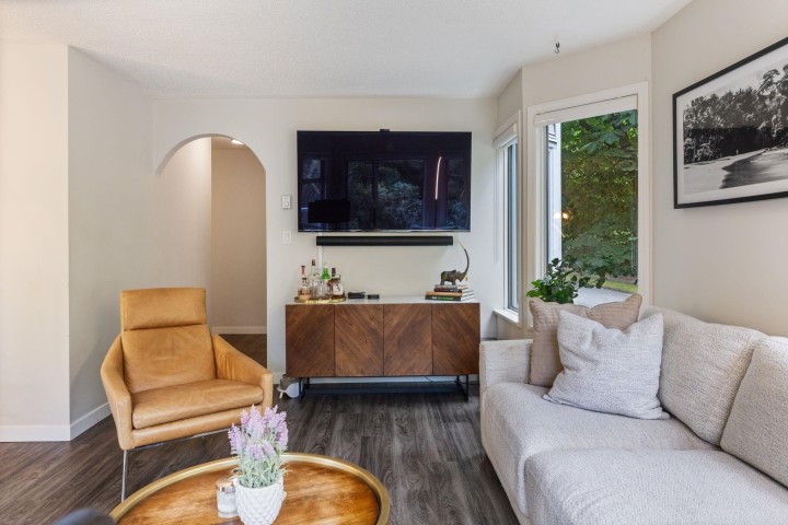 Photo 5 at 201 - 1147 Nelson Street, West End VW, Vancouver West