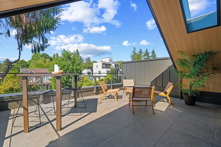 Photo 32 at 2 - 3768 W 2nd Avenue, Point Grey, Vancouver West