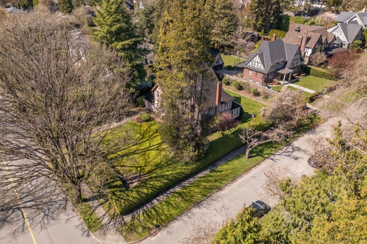 Photo 6 at 1603 W 49th Avenue, South Granville, Vancouver West