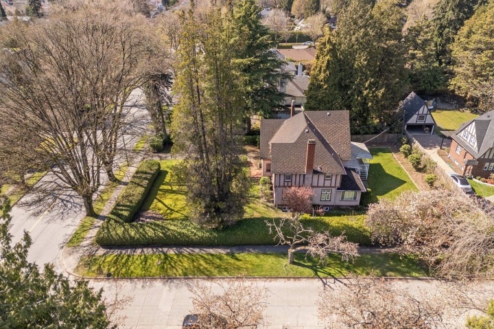 Photo 7 at 1603 W 49th Avenue, South Granville, Vancouver West