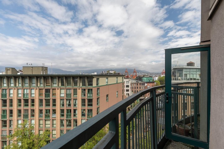 Photo 36 at 607 - 22 E Cordova Street, Downtown VE, Vancouver East