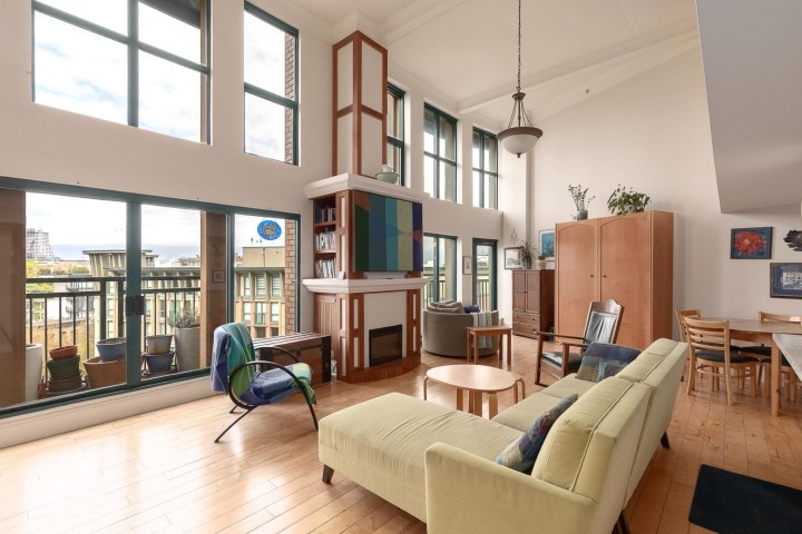 Photo 4 at 607 - 22 E Cordova Street, Downtown VE, Vancouver East