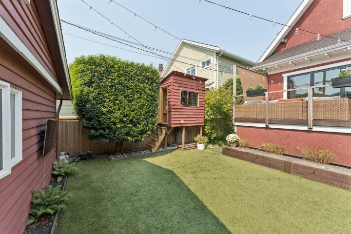 Photo 23 at 1250 E 11th Avenue, Mount Pleasant VE, Vancouver East