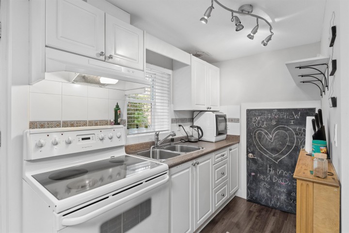 Photo 27 at 1250 E 11th Avenue, Mount Pleasant VE, Vancouver East