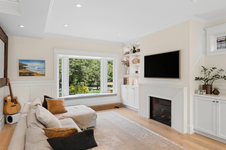 Photo 13 at 1250 E 11th Avenue, Mount Pleasant VE, Vancouver East