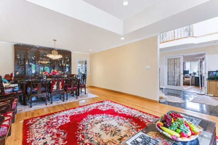 Photo 3 at 596 W 62nd Avenue, Marpole, Vancouver West