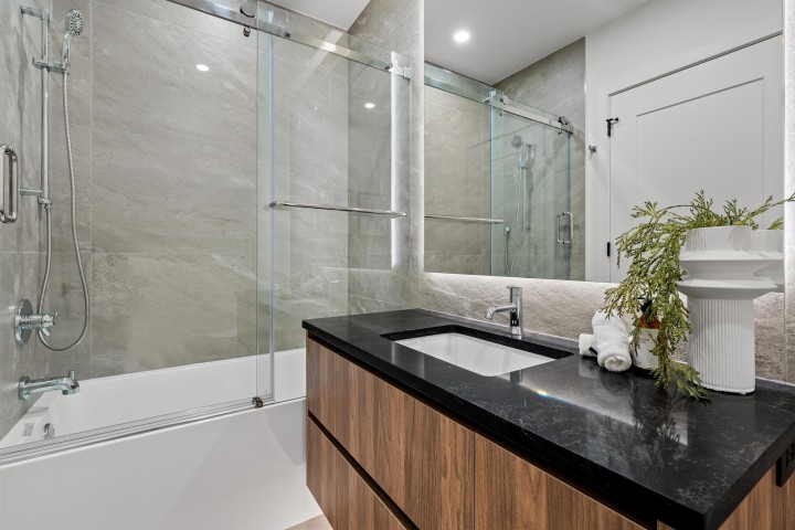 Photo 19 at 1 - 5034 Granville Street, Shaughnessy, Vancouver West