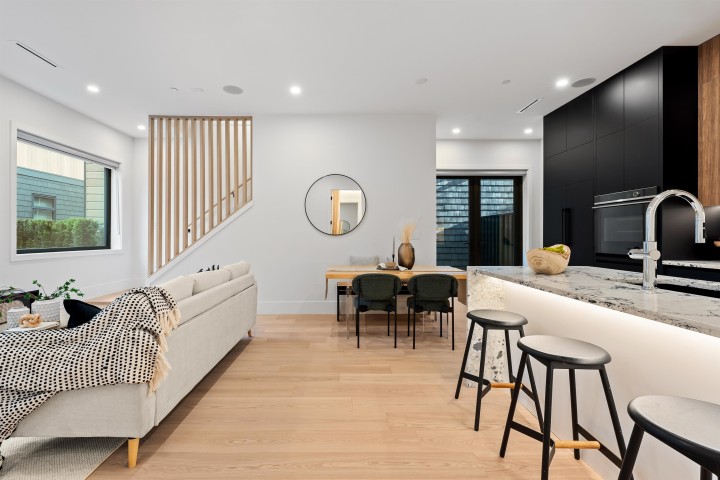 Photo 3 at 2 - 5034 Granville Street, Shaughnessy, Vancouver West