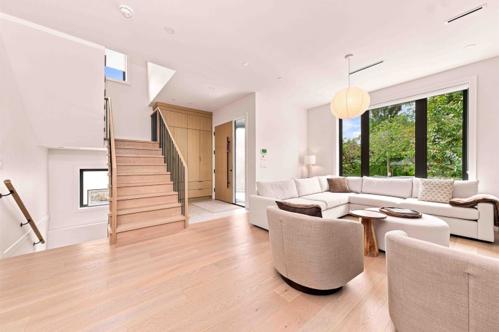 Photo 4 at 6408 Vine Street, Kerrisdale, Vancouver West