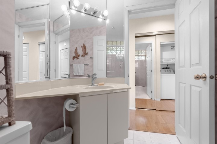 Photo 20 at 502 - 570 18th Street, Ambleside, West Vancouver