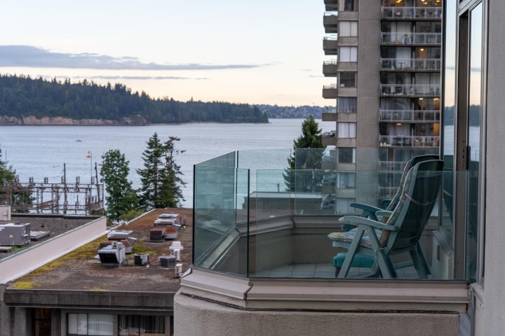 Photo 30 at 502 - 570 18th Street, Ambleside, West Vancouver