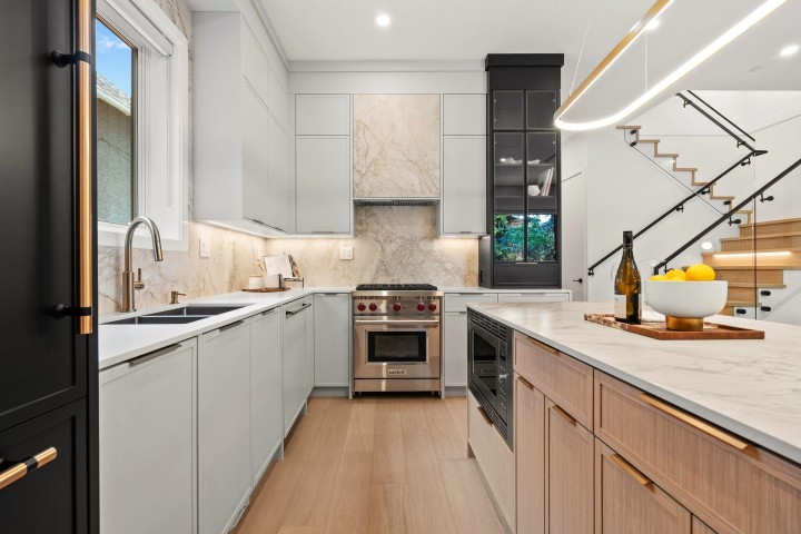Photo 5 at 1 - 3255 W 13th Avenue, Kitsilano, Vancouver West