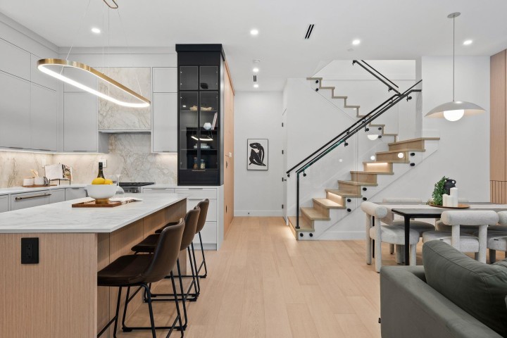 Photo 15 at 1 - 3255 W 13th Avenue, Kitsilano, Vancouver West