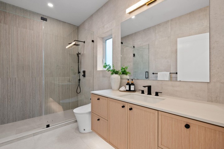 Photo 25 at 1 - 3255 W 13th Avenue, Kitsilano, Vancouver West