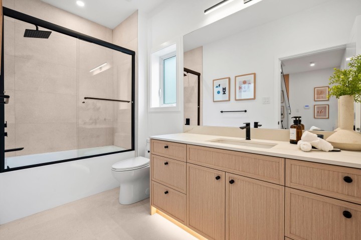 Photo 29 at 2 - 3255 W 13th Avenue, Kitsilano, Vancouver West