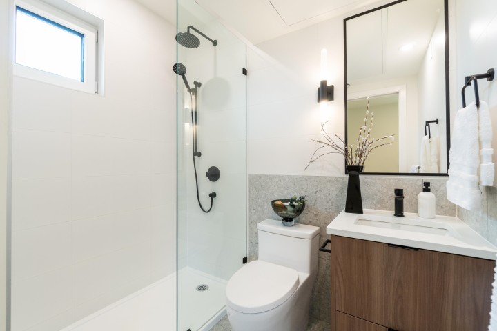 Photo 19 at 124 - 1552 E 3rd Avenue, Grandview Woodland, Vancouver East