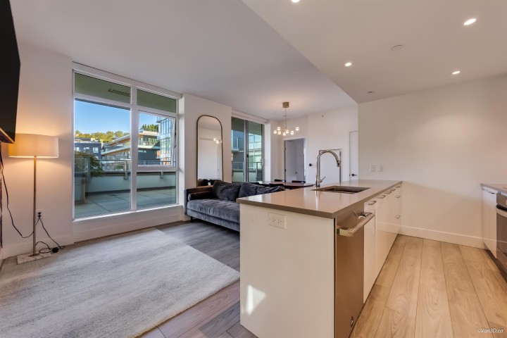 Photo 9 at 409 - 3581 E Kent Avenue North, South Marine, Vancouver East