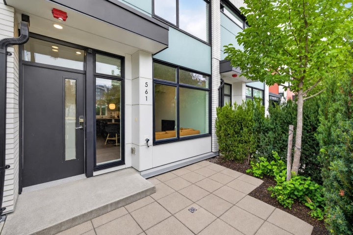 Photo 38 at 561 W 29th Avenue, Cambie, Vancouver West