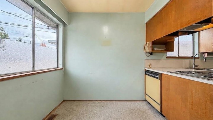 Photo 18 at 817 W 64th Avenue, Marpole, Vancouver West